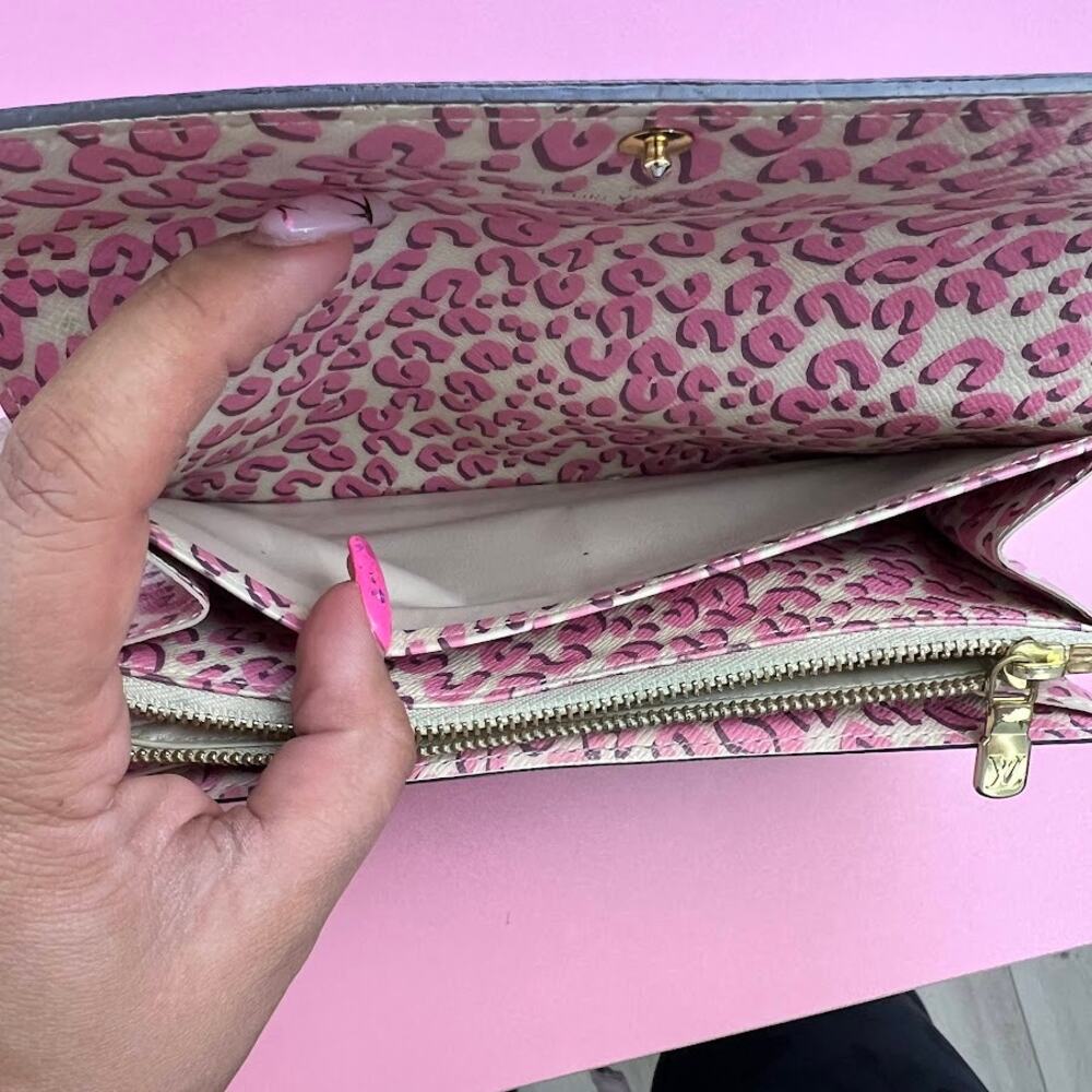 Louis Vuitton Monogram Sarah Long Wallet in Leopard Blanc Coral Limited Edition - Picture 16 of 16
